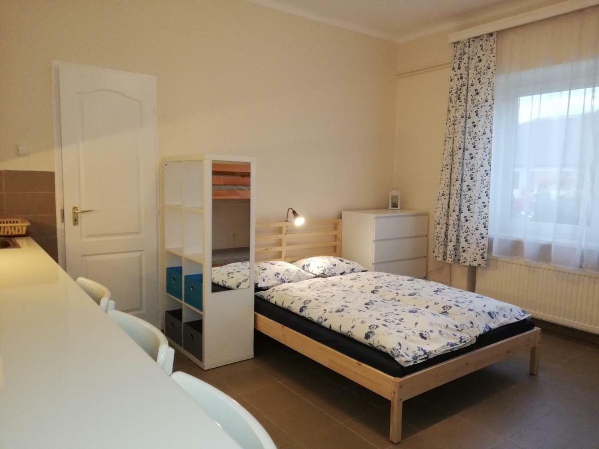 Gyoengyszem Vendeghaz Hotell Eger Eksteriør bilde